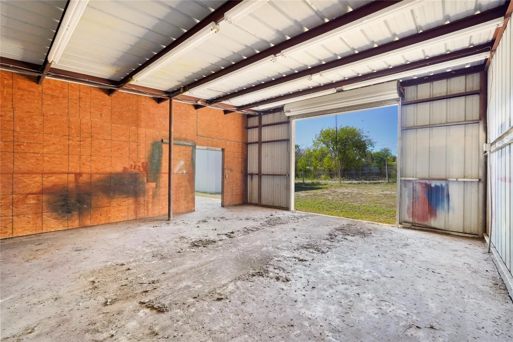 2111 Rigsby Avenue San Antonio, TX 78210