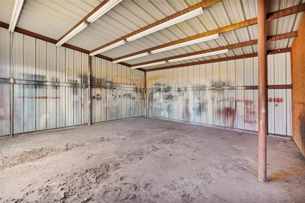 2111 Rigsby Avenue San Antonio, TX 78210