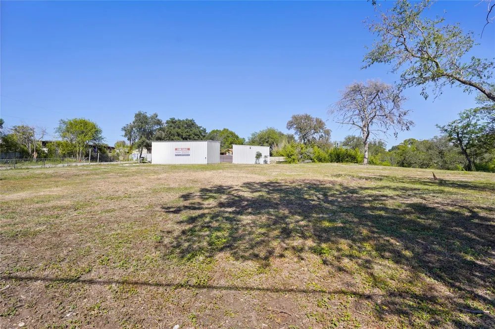 2111 Rigsby Avenue San Antonio, TX 78210