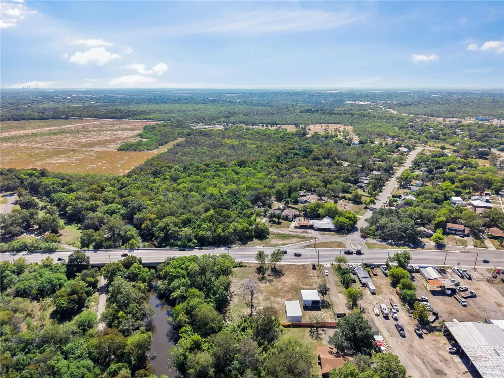 2111 Rigsby Avenue San Antonio, TX 78210