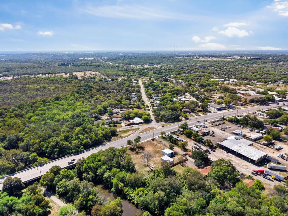 2111 Rigsby Avenue San Antonio, TX 78210