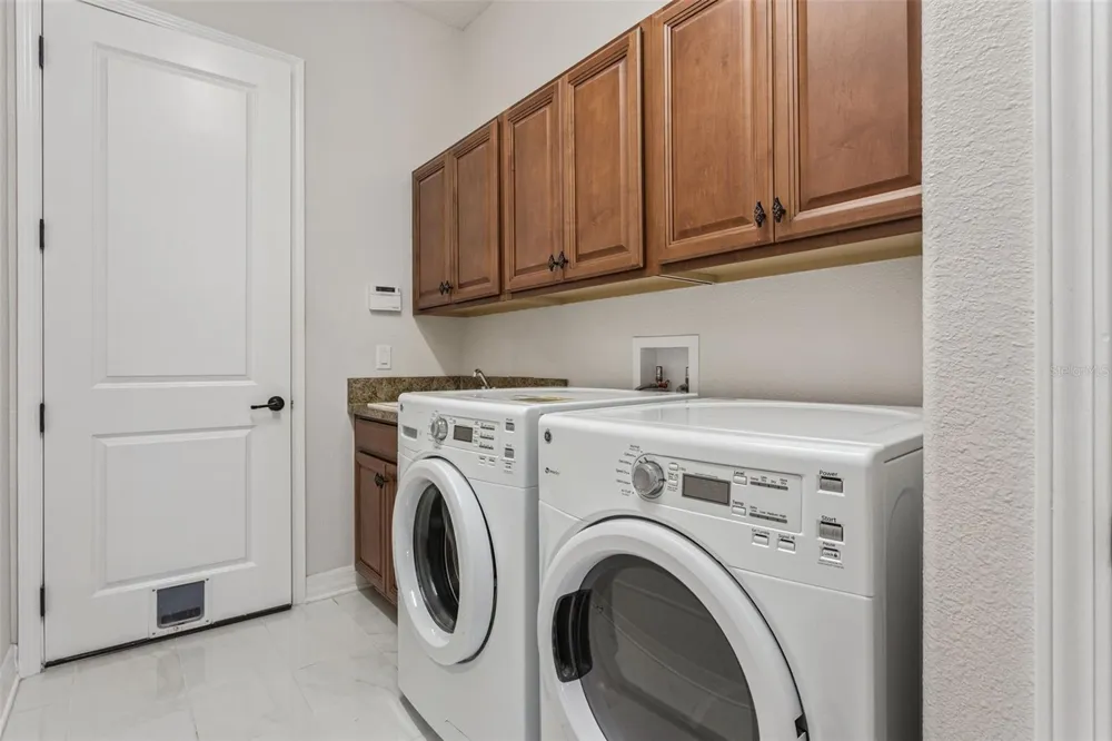 25499 HAWKS RUN LANE Sorrento, FL 32776
