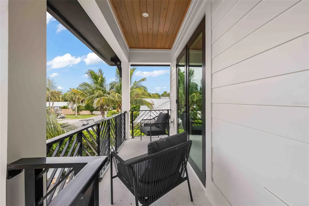 5612 GUAVA STREET Holmes Beach, FL 34217