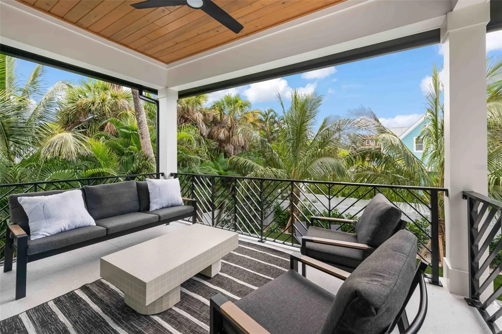5612 GUAVA STREET Holmes Beach, FL 34217