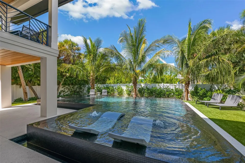 5612 GUAVA STREET Holmes Beach, FL 34217
