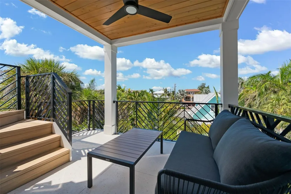 5612 GUAVA STREET Holmes Beach, FL 34217