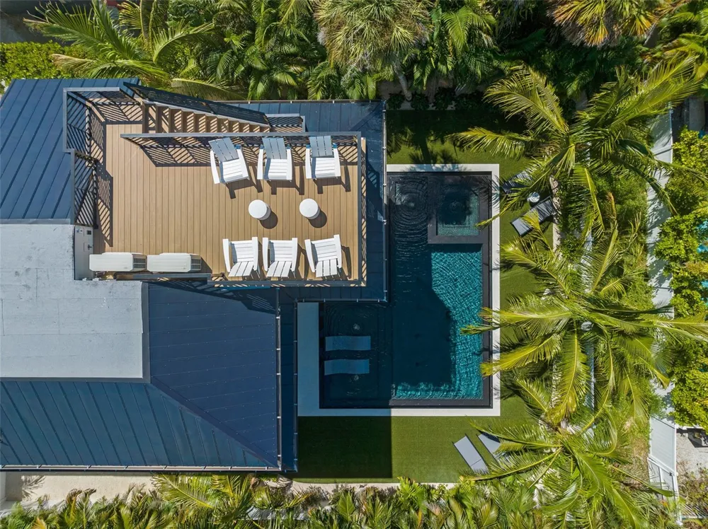 5612 GUAVA STREET Holmes Beach, FL 34217