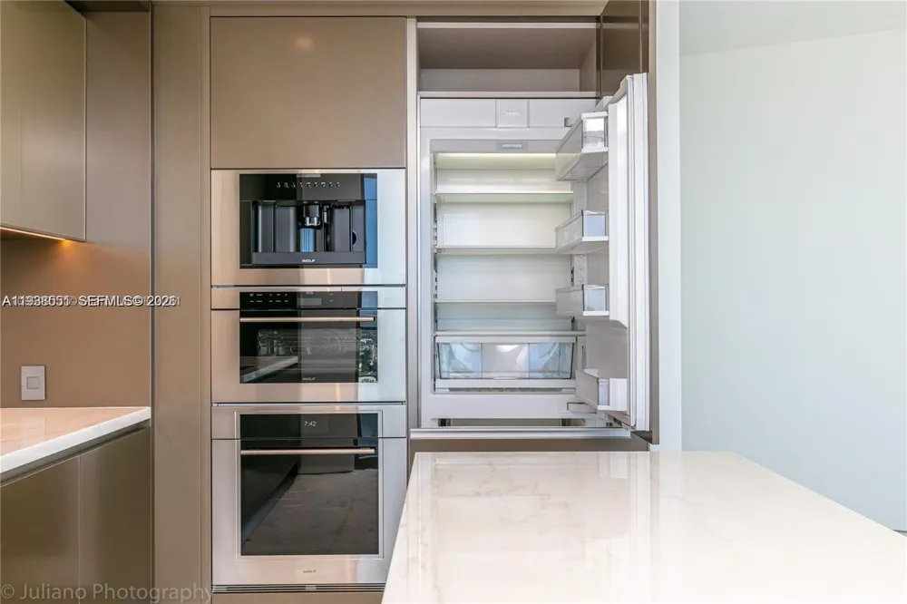 18975 Collins Ave #4705 Sunny Isles Beach, FL 33160