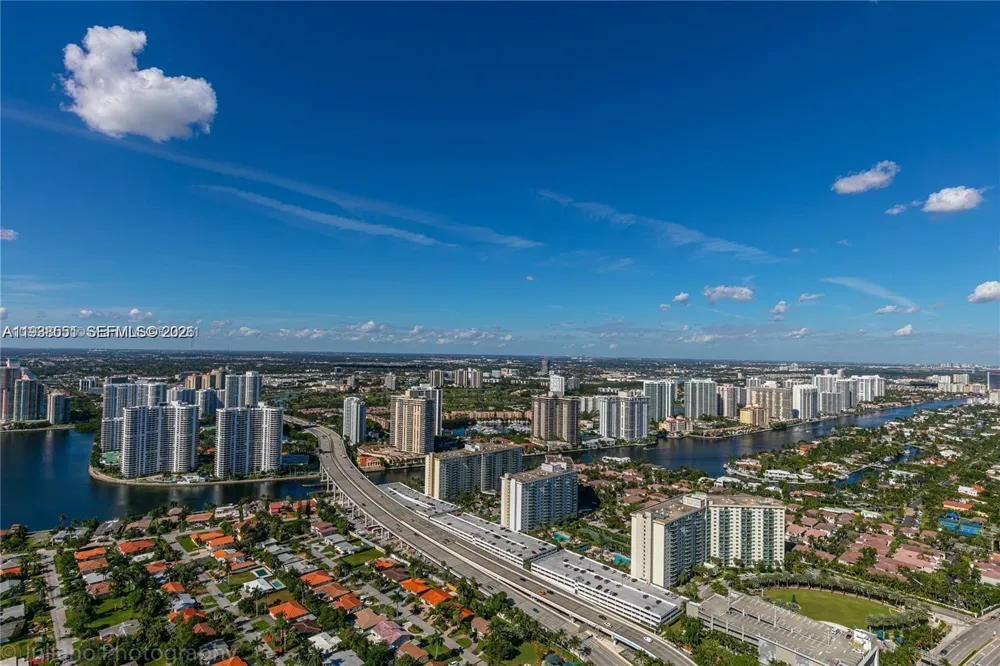 18975 Collins Ave #4705 Sunny Isles Beach, FL 33160