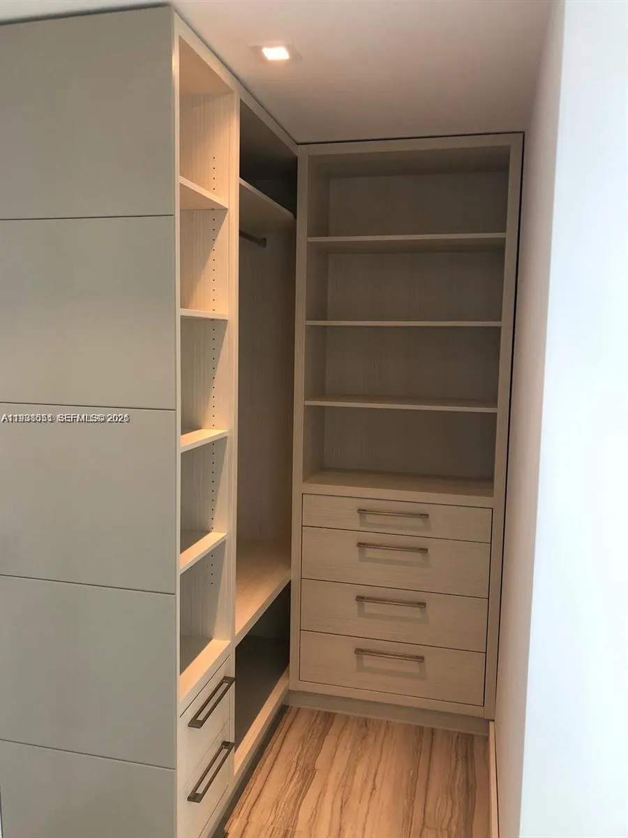 18975 Collins Ave #4705 Sunny Isles Beach, FL 33160
