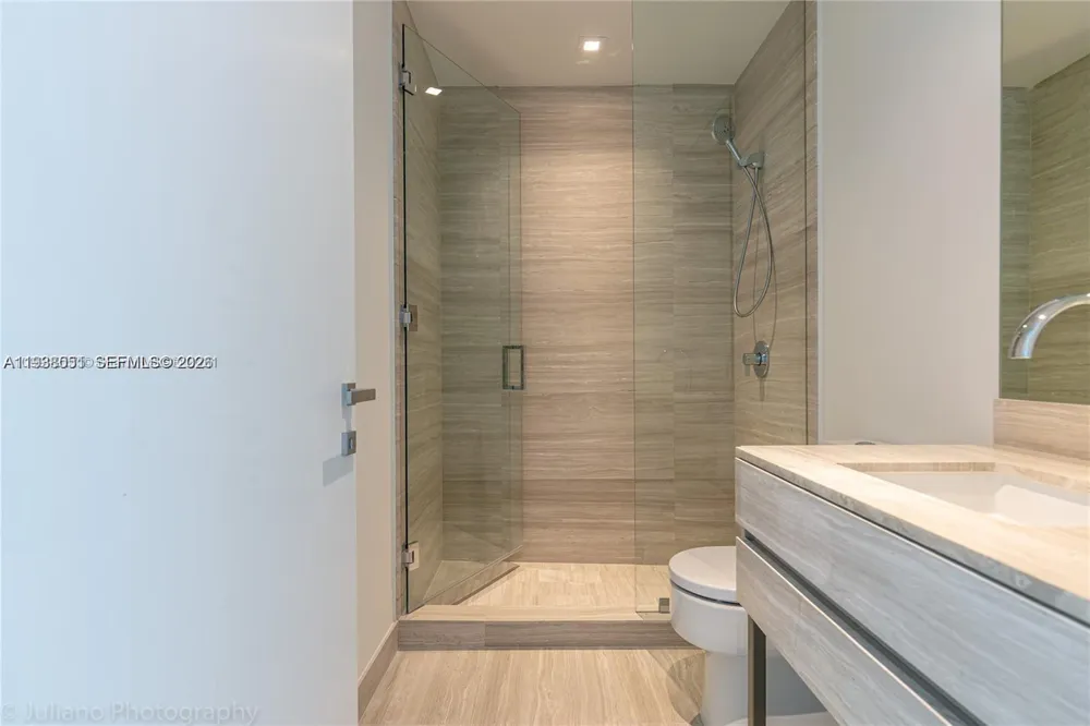 18975 Collins Ave #4705 Sunny Isles Beach, FL 33160