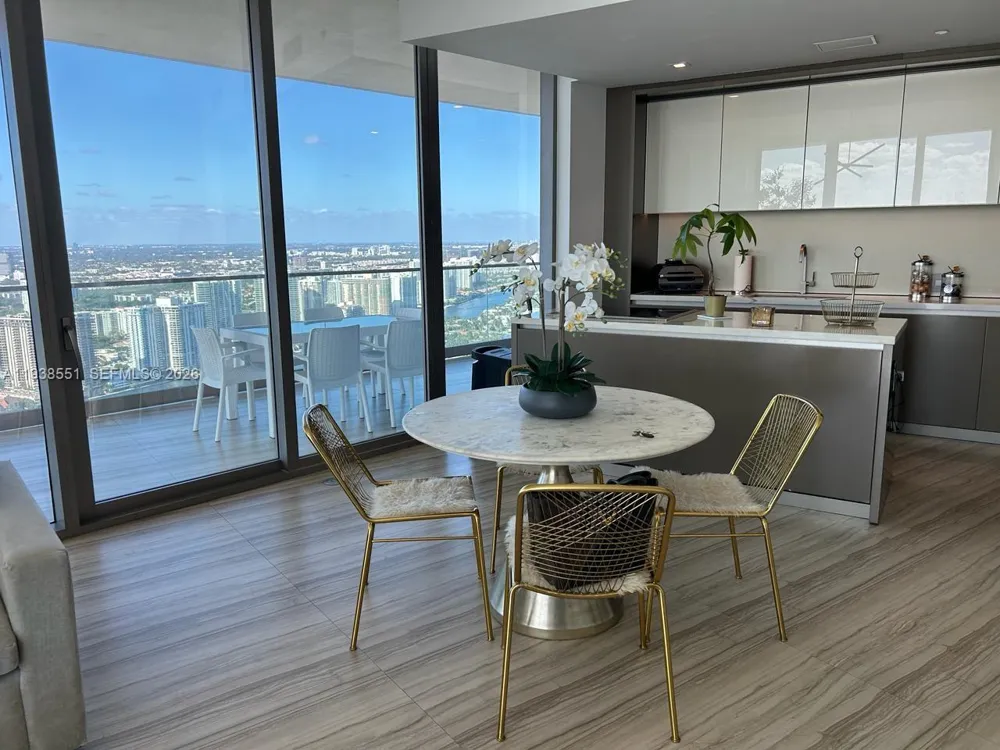 18975 Collins Ave #4705 Sunny Isles Beach, FL 33160