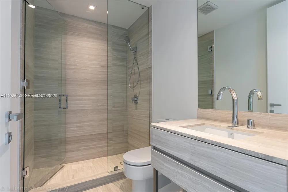 18975 Collins Ave #4705 Sunny Isles Beach, FL 33160