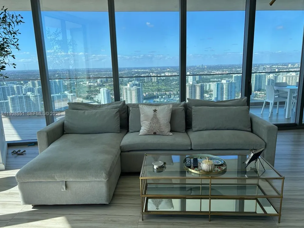 18975 Collins Ave #4705 Sunny Isles Beach, FL 33160