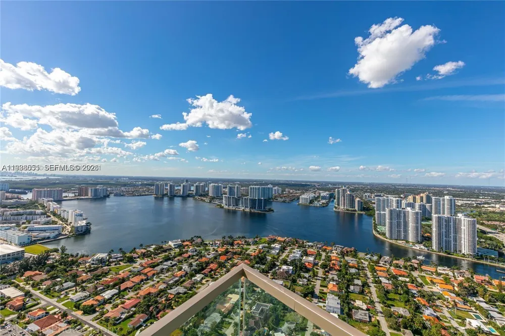 18975 Collins Ave #4705 Sunny Isles Beach, FL 33160
