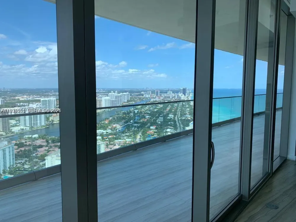 18975 Collins Ave #4705 Sunny Isles Beach, FL 33160