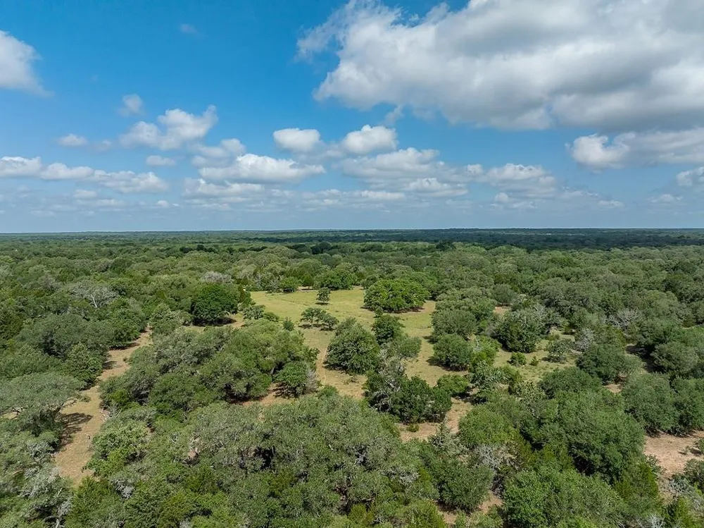 1561 County Road 154 Weimar, TX 78934