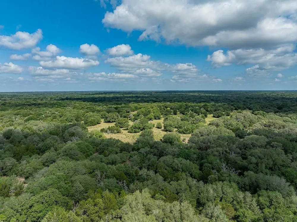 1561 County Road 154 Weimar, TX 78934