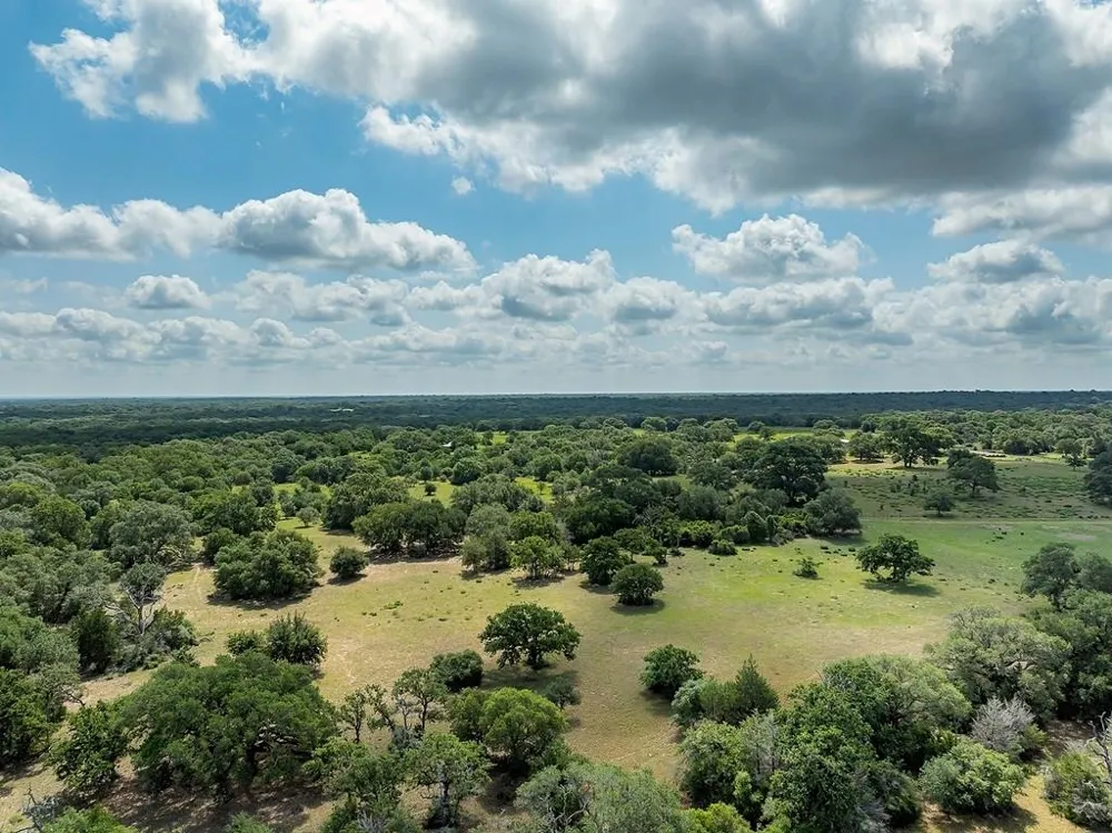 1561 County Road 154 Weimar, TX 78934