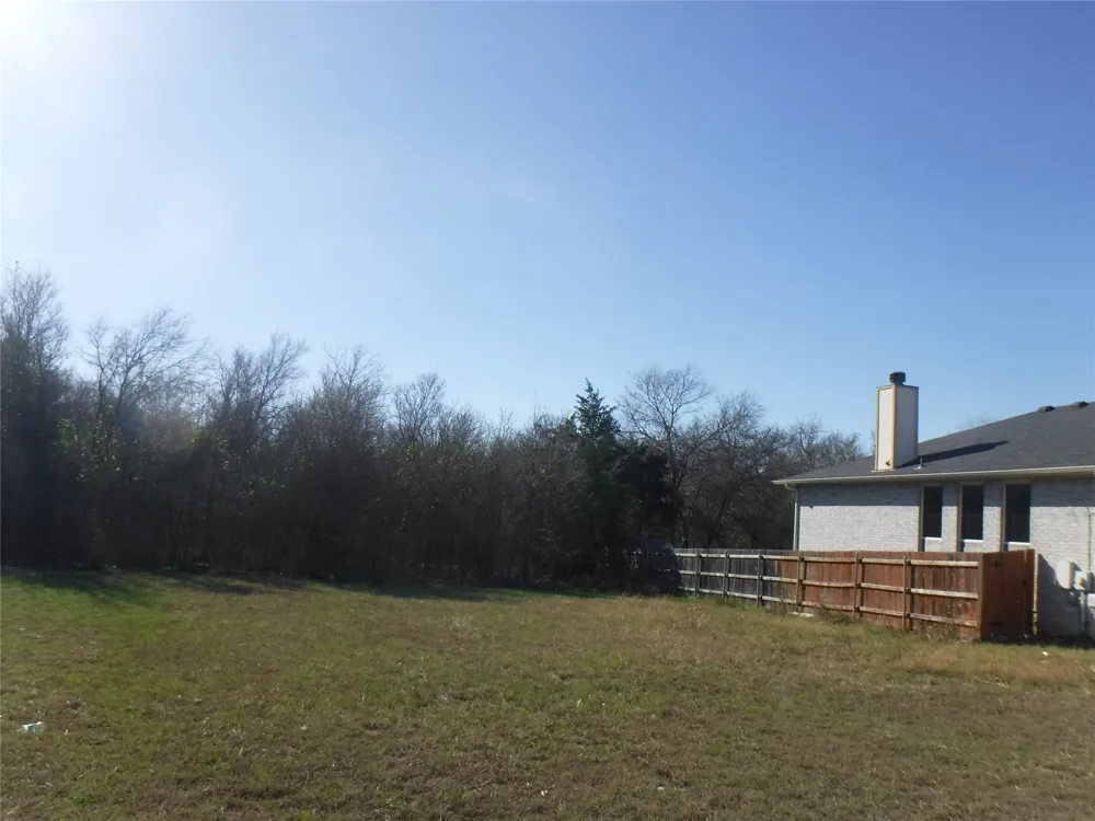317 Gettysburg Loop Elgin, TX 78621
