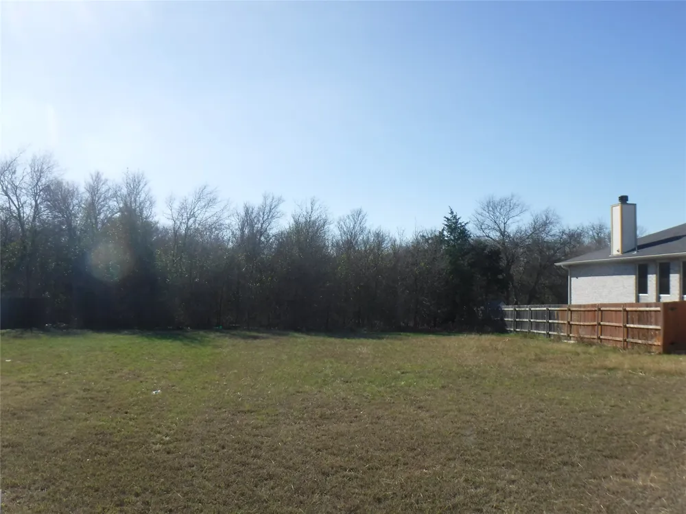 317 Gettysburg Loop Elgin, TX 78621