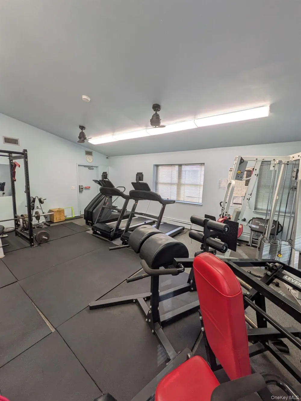 2453 B Union Boulevard #15A Islip, NY 11751