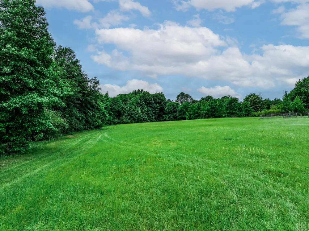 3732 US Highway 84 Palestine, TX 75801