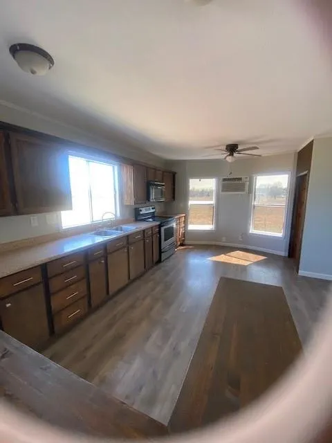 3284 County Road 117 Bedias, TX 77831