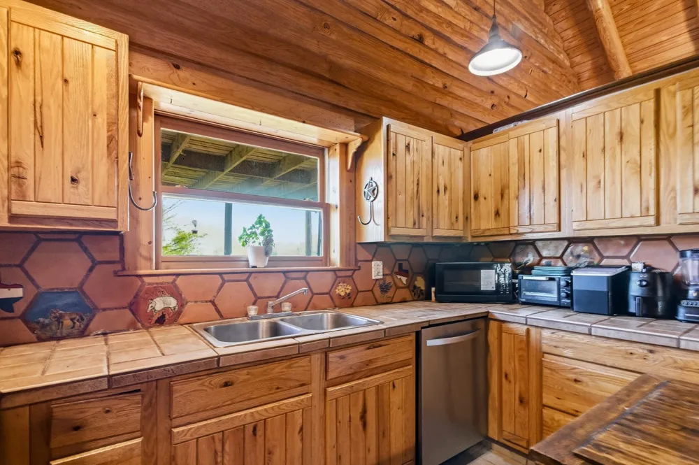 6347 Old Goliad Road Goliad, TX 77963