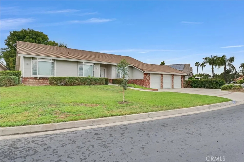 30279 Clear Water Canyon Lake, CA 92587