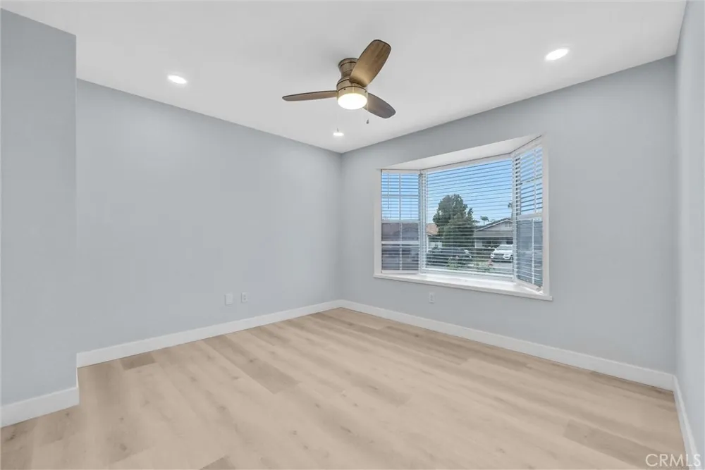 30279 Clear Water Canyon Lake, CA 92587