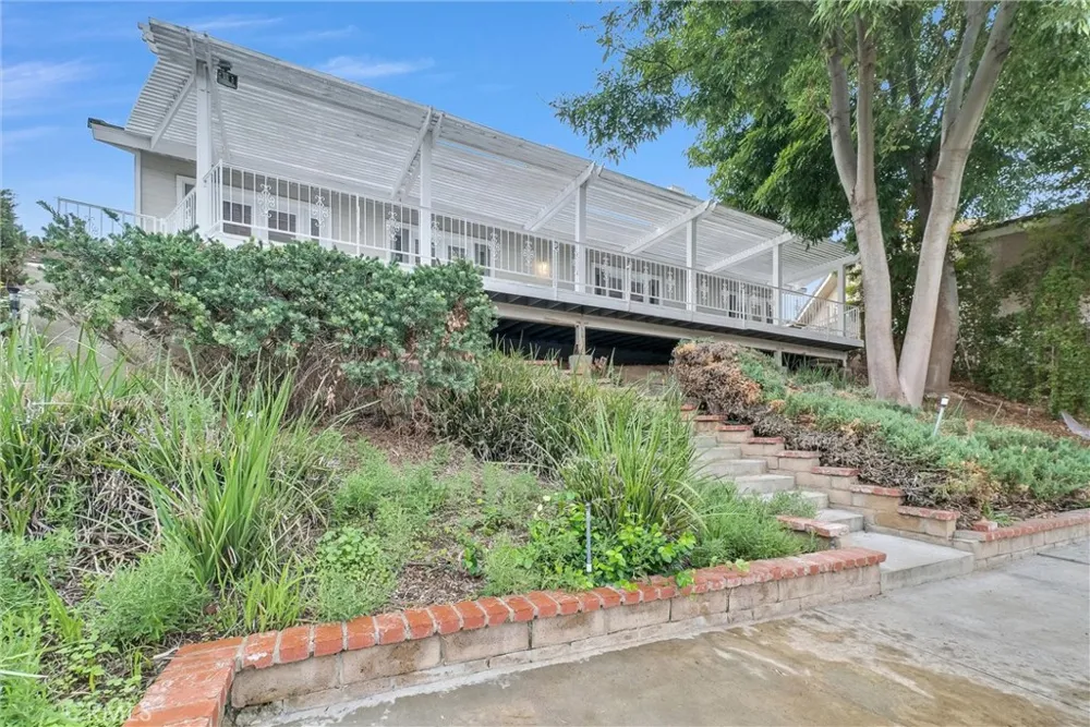 30279 Clear Water Canyon Lake, CA 92587