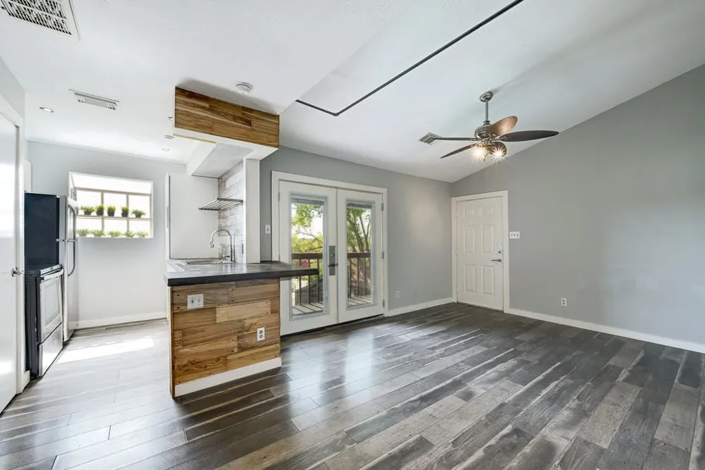 6903 Deatonhill Drive #16 Austin, TX 78745