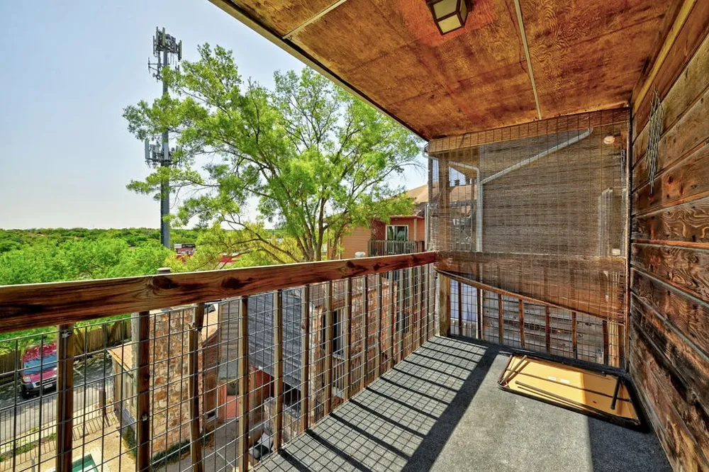 6903 Deatonhill Drive #16 Austin, TX 78745