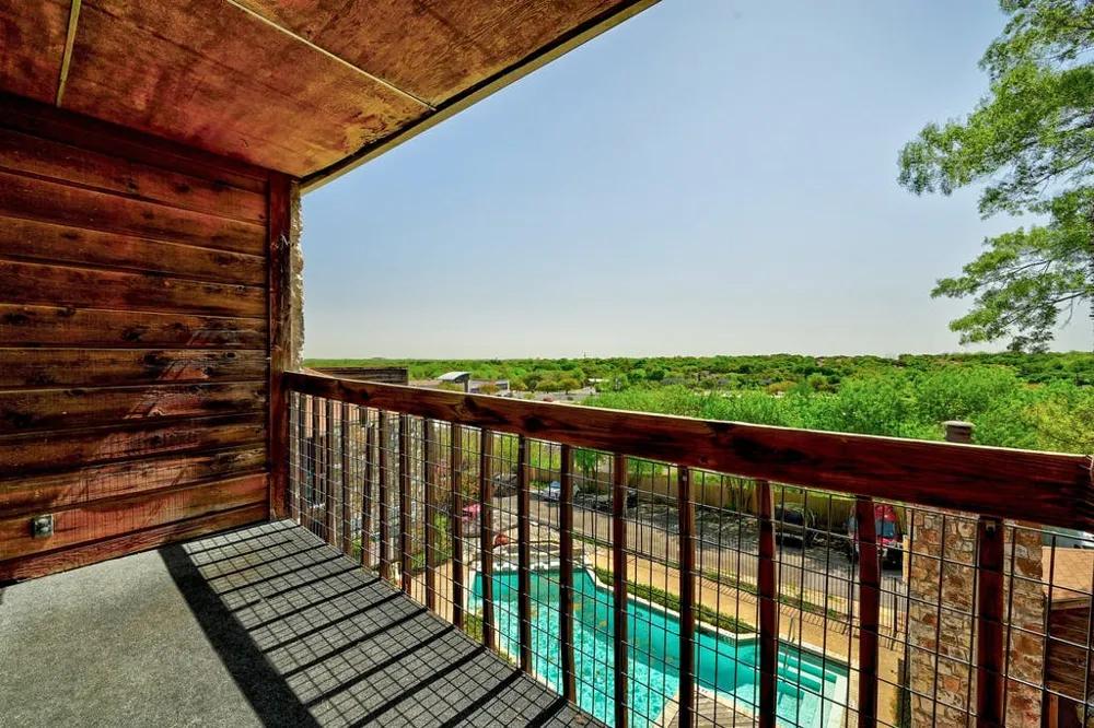 6903 Deatonhill Drive #16 Austin, TX 78745