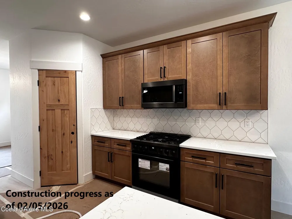 7824 E Autry Lane Athol, ID 83801