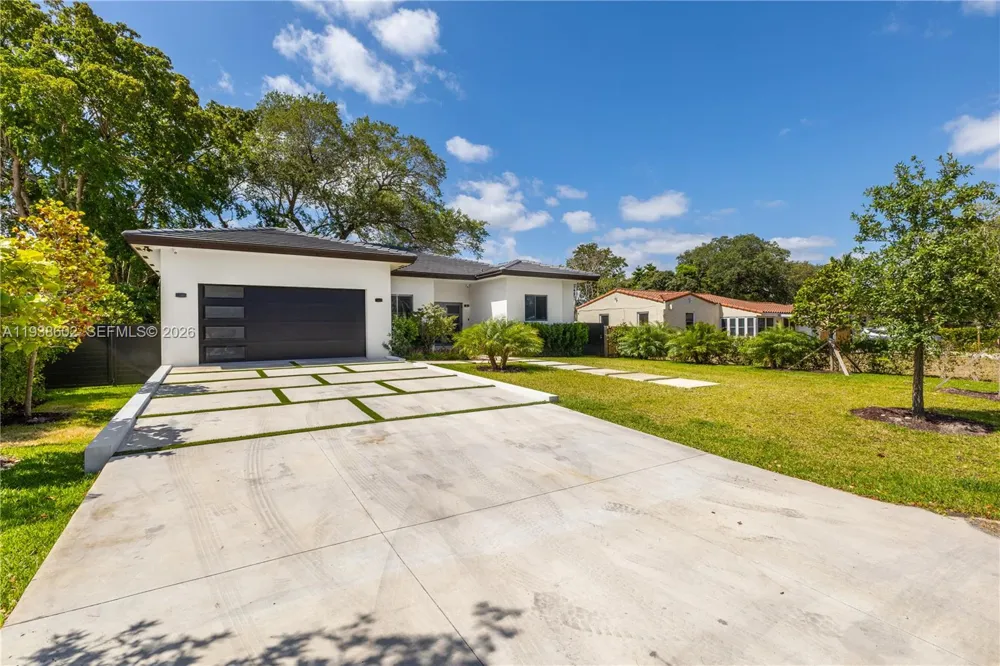 1030 NE 121st St Biscayne Park, FL 33161