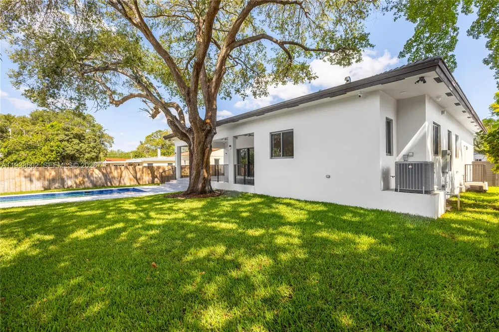 1030 NE 121st St Biscayne Park, FL 33161