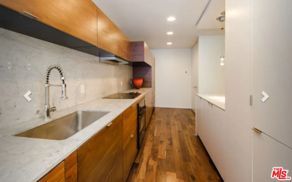 406 Oakhurst Drive #204 Beverly Hills, CA 90210