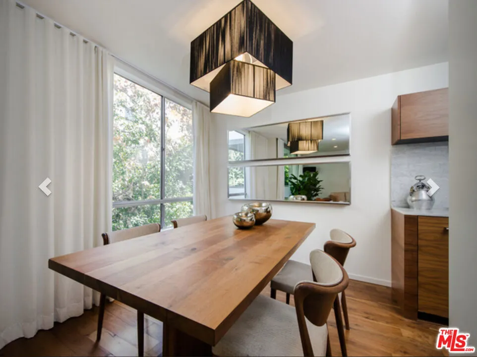 406 Oakhurst Drive #204 Beverly Hills, CA 90210