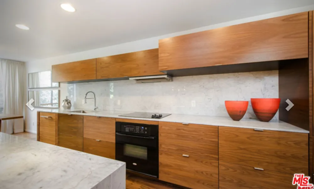 406 Oakhurst Drive #204 Beverly Hills, CA 90210