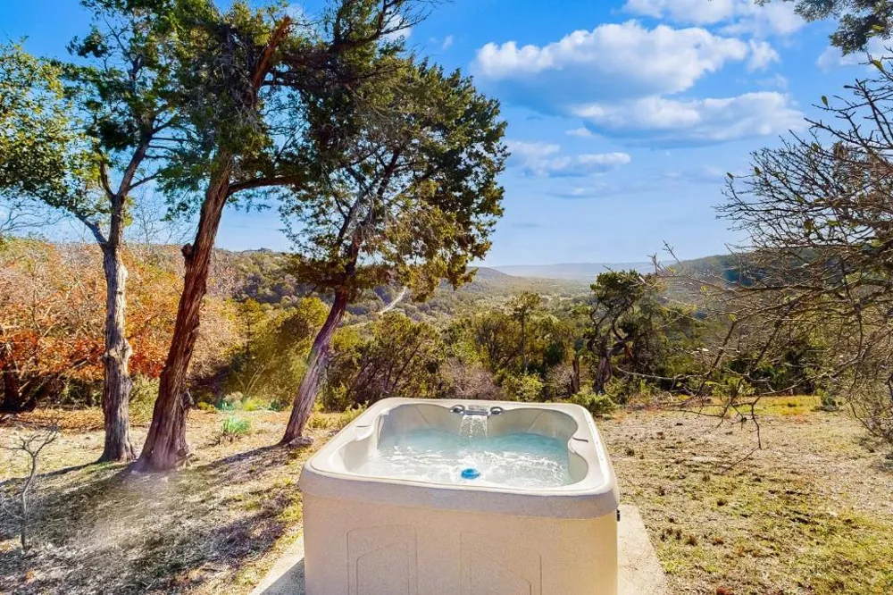 961 Buttercup Lane Wimberley, TX 78676