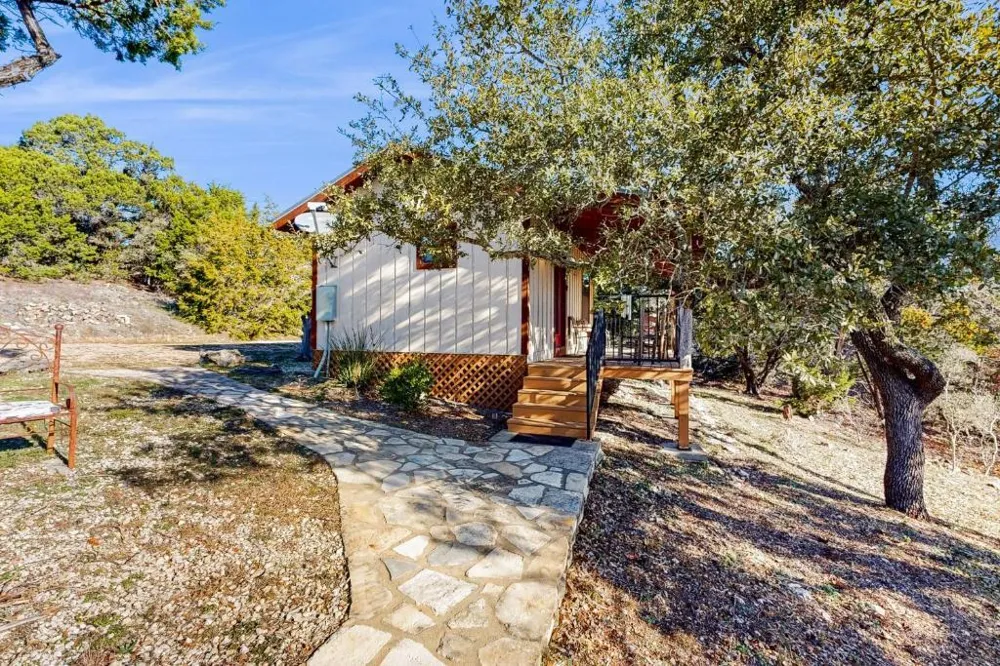 961 Buttercup Lane Wimberley, TX 78676