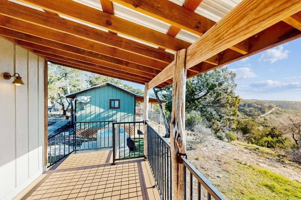 961 Buttercup Lane Wimberley, TX 78676