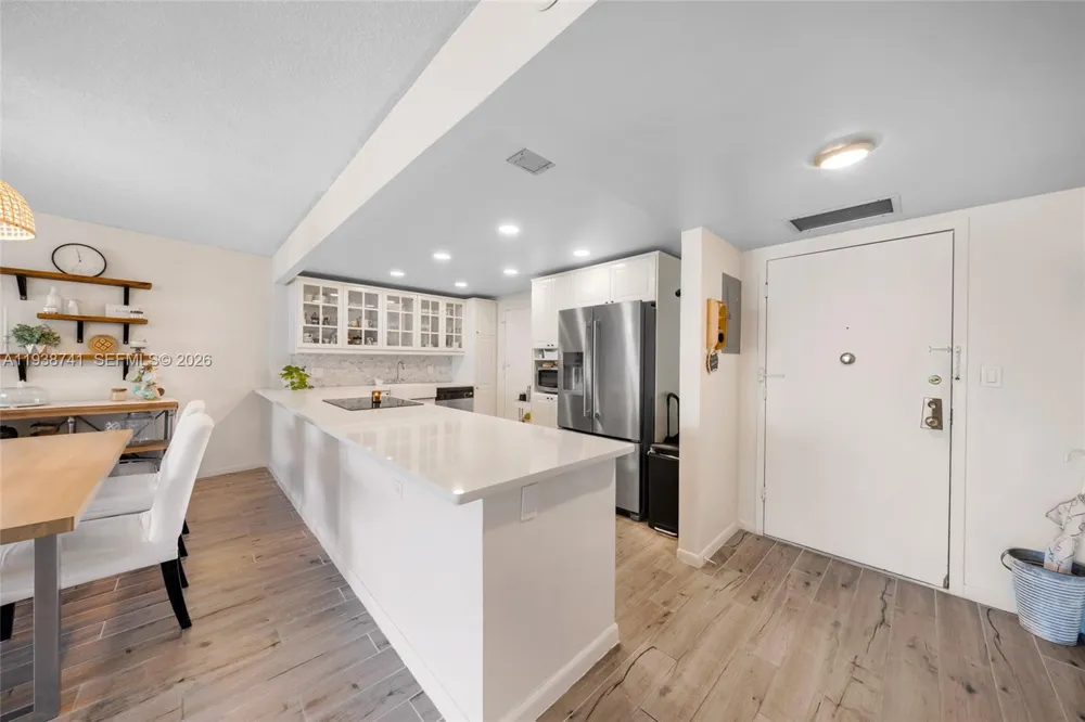 3800 S Ocean Dr #817 Hollywood, FL 33019
