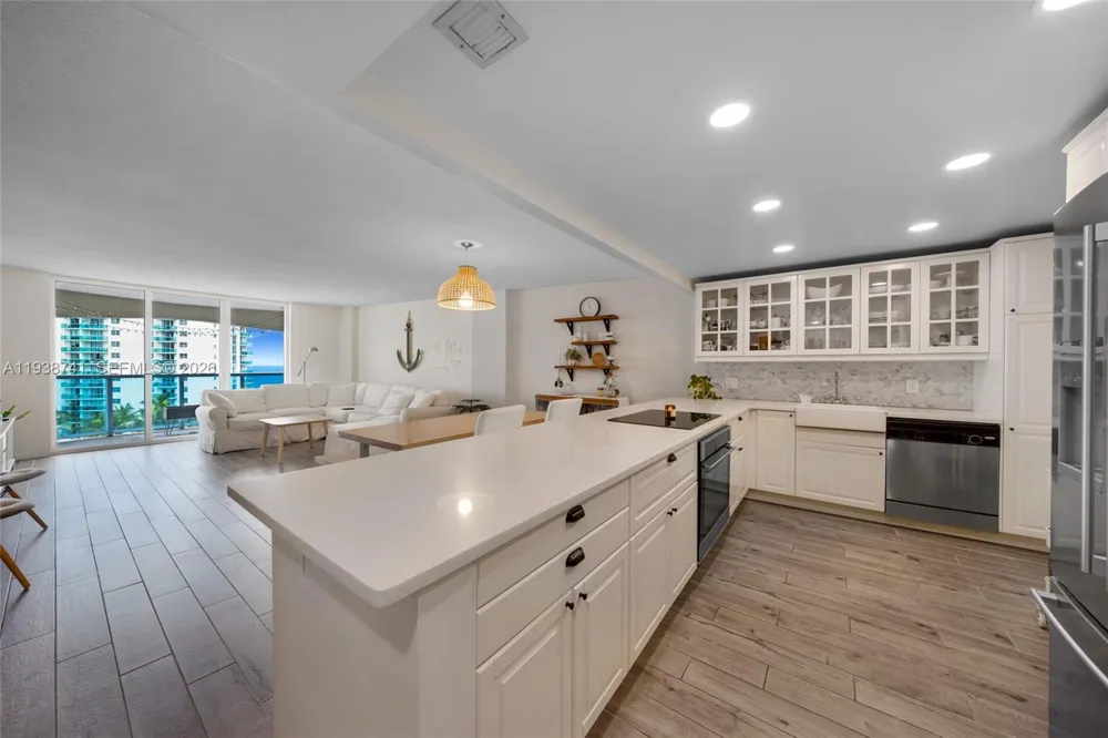 3800 S Ocean Dr #817 Hollywood, FL 33019