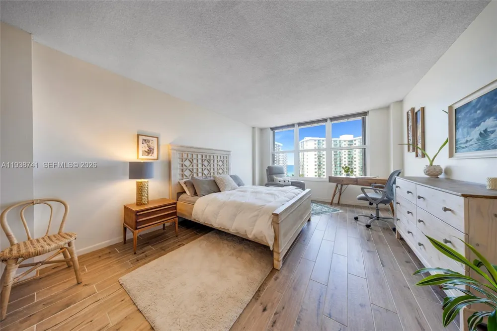 3800 S Ocean Dr #817 Hollywood, FL 33019