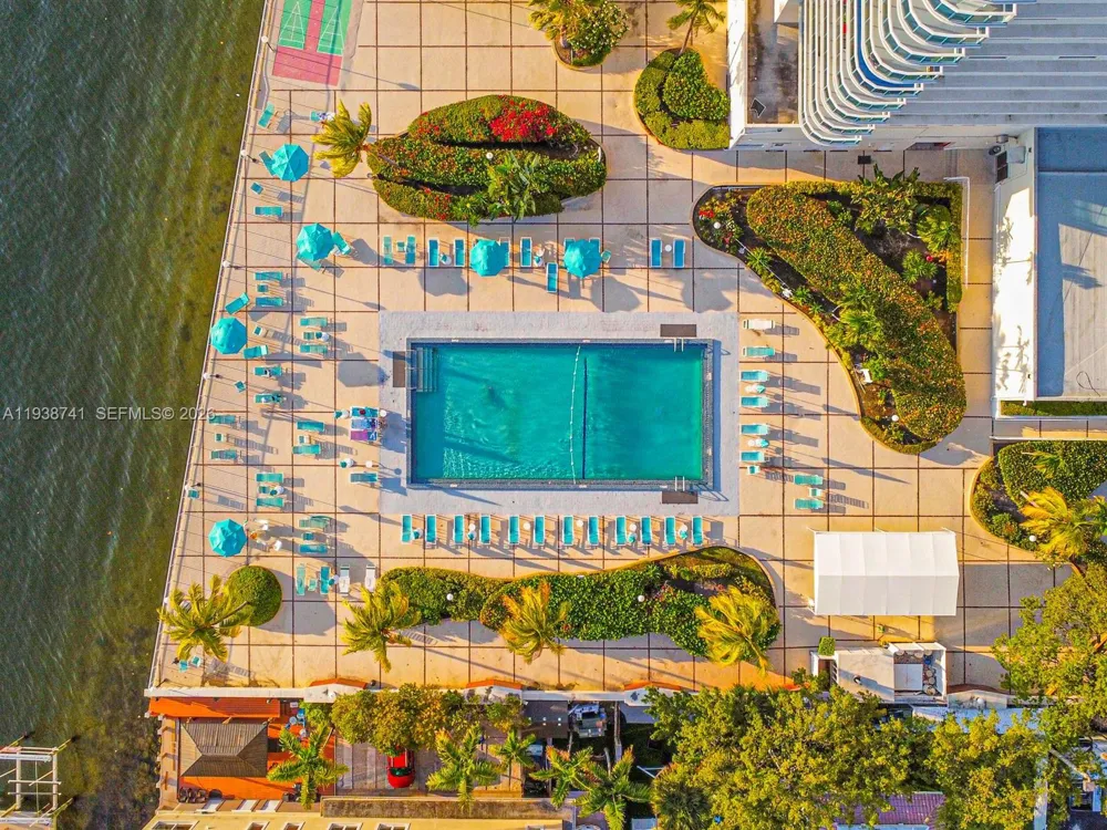 3800 S Ocean Dr #817 Hollywood, FL 33019