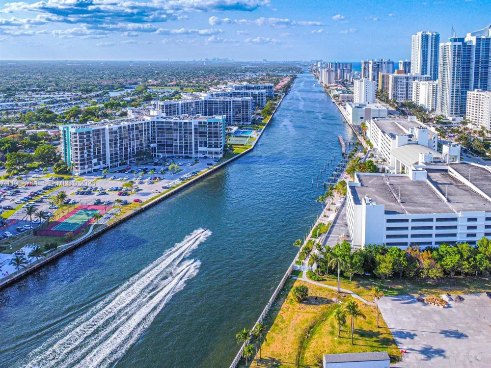 3800 S Ocean Dr #817 Hollywood, FL 33019