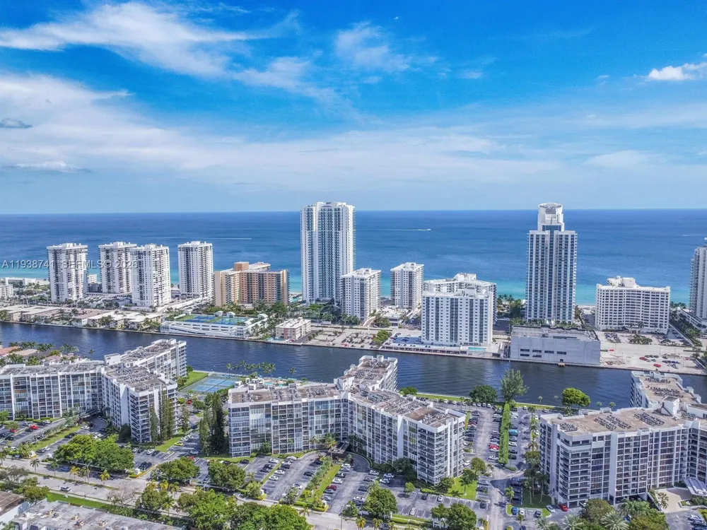 3800 S Ocean Dr #817 Hollywood, FL 33019